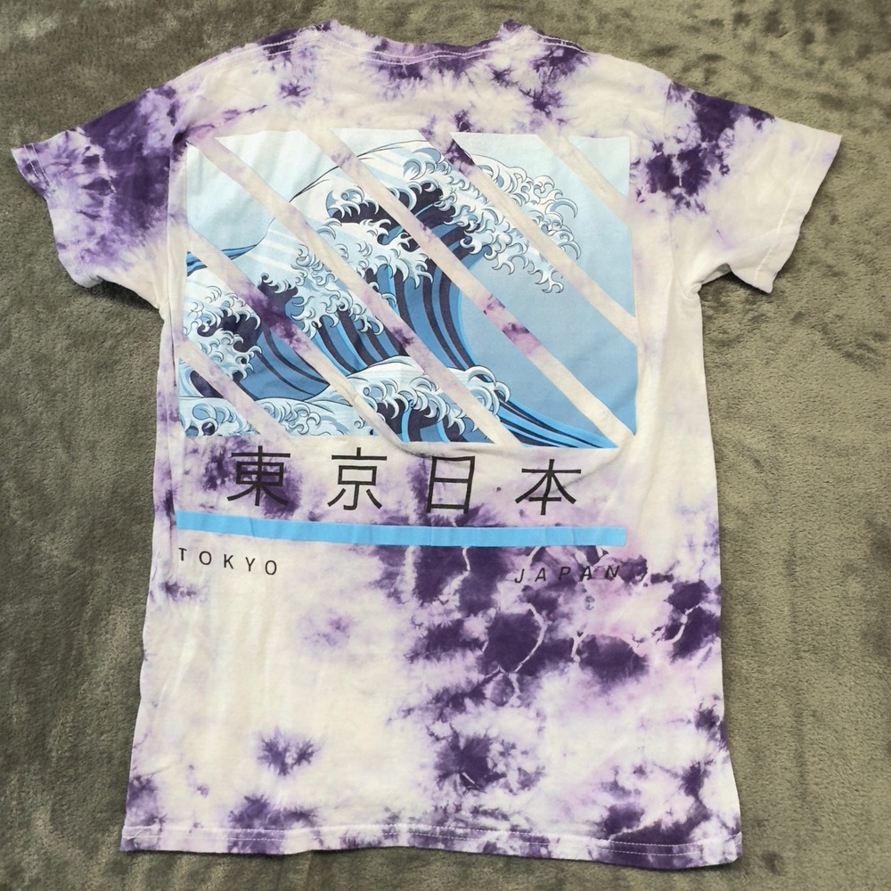 Gildan Tokyo Japan Wave Tie Dye Graphic T-Shirt Purple White Women's Small - Picture 3 of 6